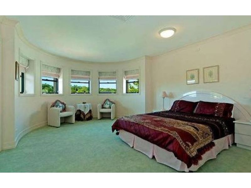 1024 Rosebank Way, Hope Island QLD 4212