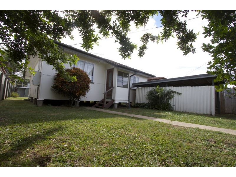 19 Elizabeth Avenue, Clontarf QLD 4019