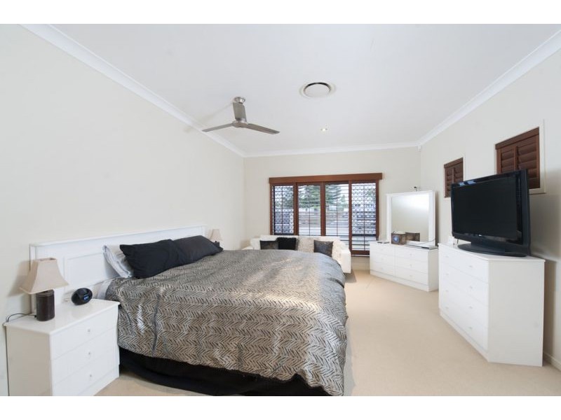23 Ferrymans Ct, Helensvale QLD 4212