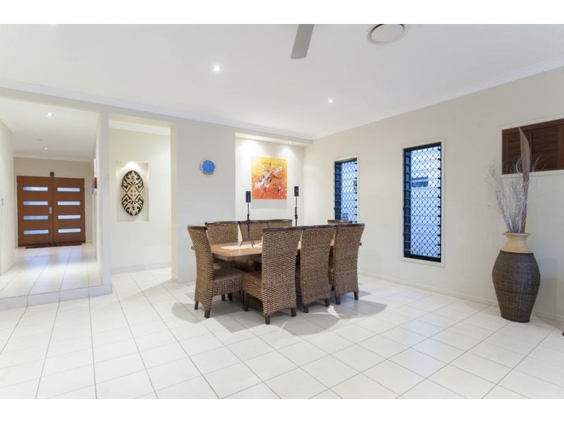23 Ferrymans Ct, Helensvale QLD 4212
