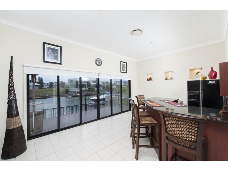 23 Ferrymans Ct, Helensvale QLD 4212