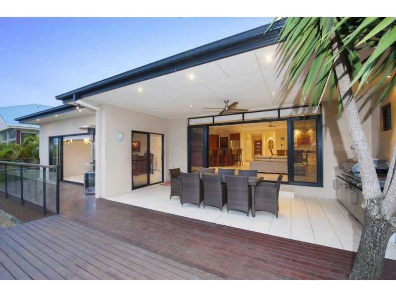 23 Ferrymans Ct, Helensvale QLD 4212