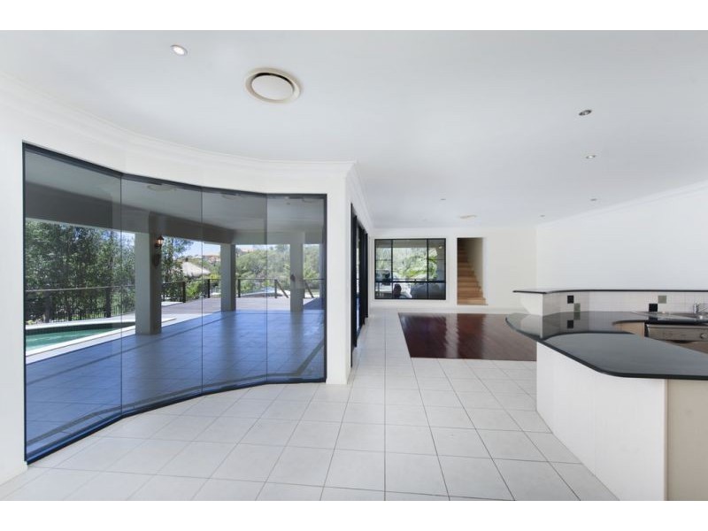 20 River Cove Place, Helensvale QLD 4212