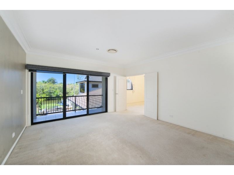20 River Cove Place, Helensvale QLD 4212