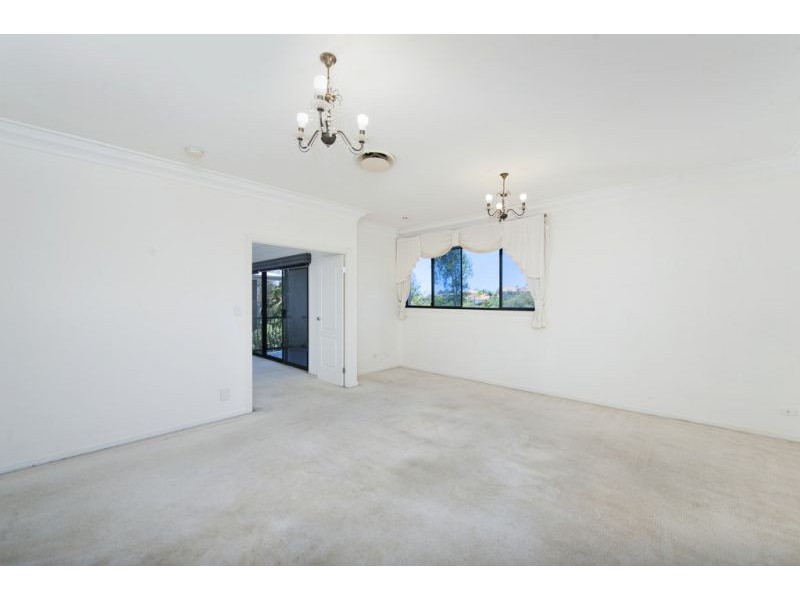 20 River Cove Place, Helensvale QLD 4212