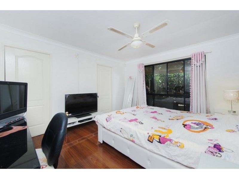21 Respall Way, Arundel QLD 4214