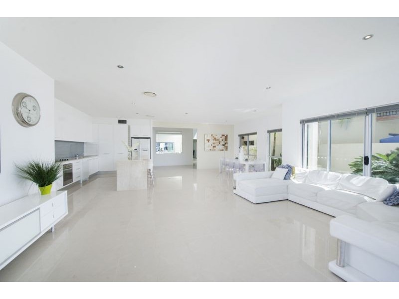 7 Coomera Ct, Helensvale QLD 4212