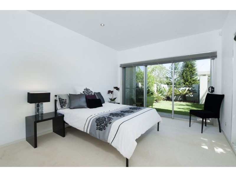 7 Coomera Ct, Helensvale QLD 4212