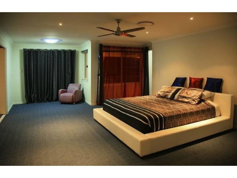 16 Slipstream Road, Coomera Waters QLD 4209