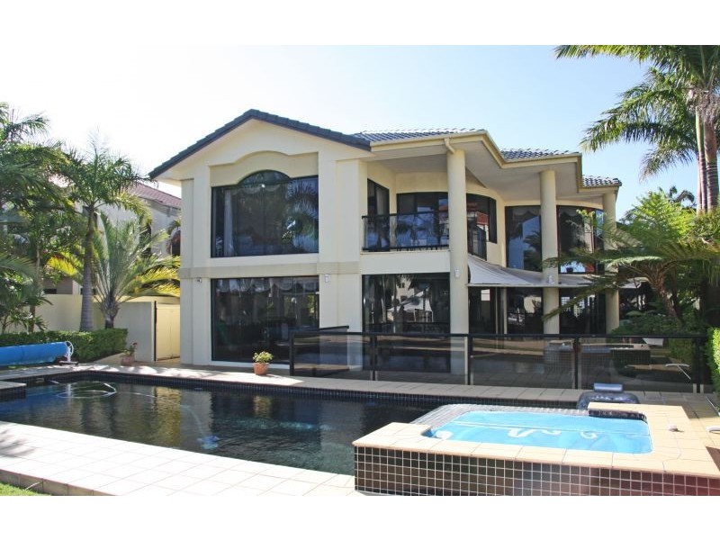 1157 Rosebank Way West, Hope Island QLD 4212
