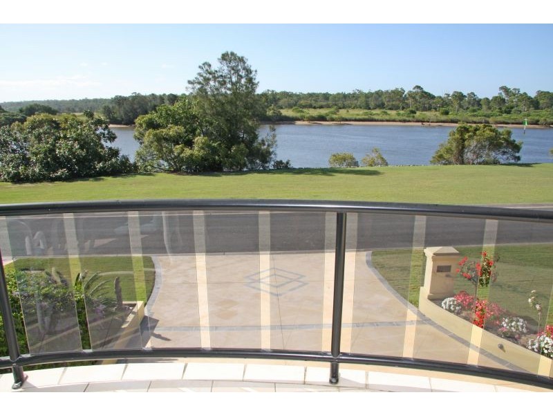 1157 Rosebank Way West, Hope Island QLD 4212