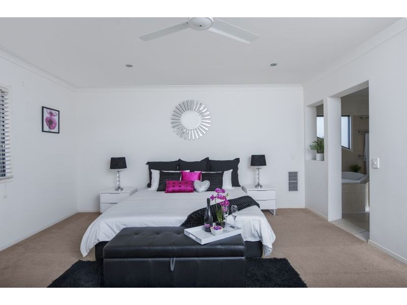 19 Ontario Court, Oxenford QLD 4210