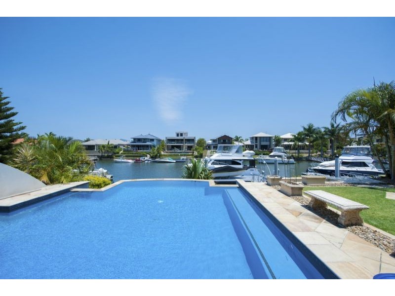 9 North bank, Helensvale QLD 4212