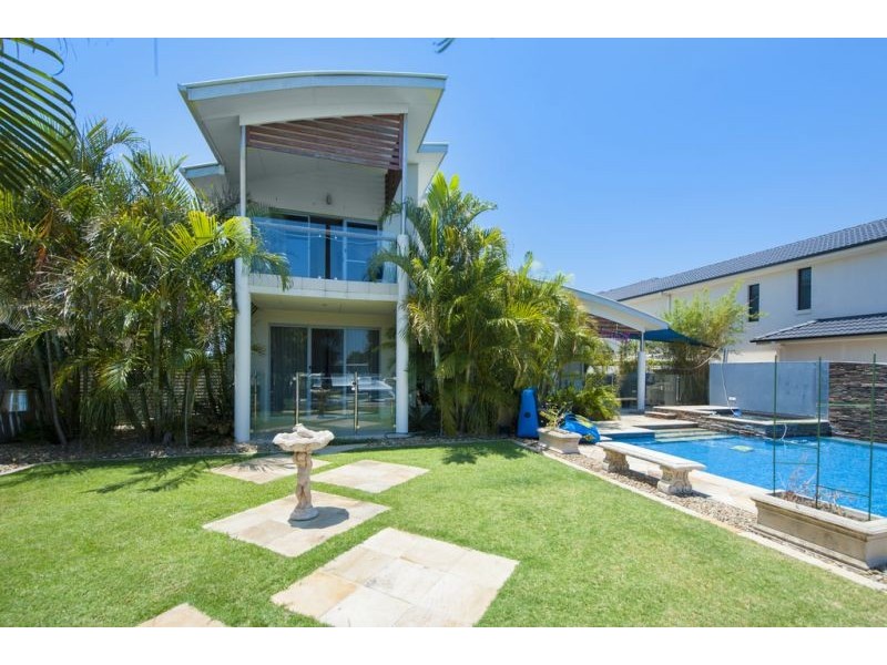 9 North bank, Helensvale QLD 4212