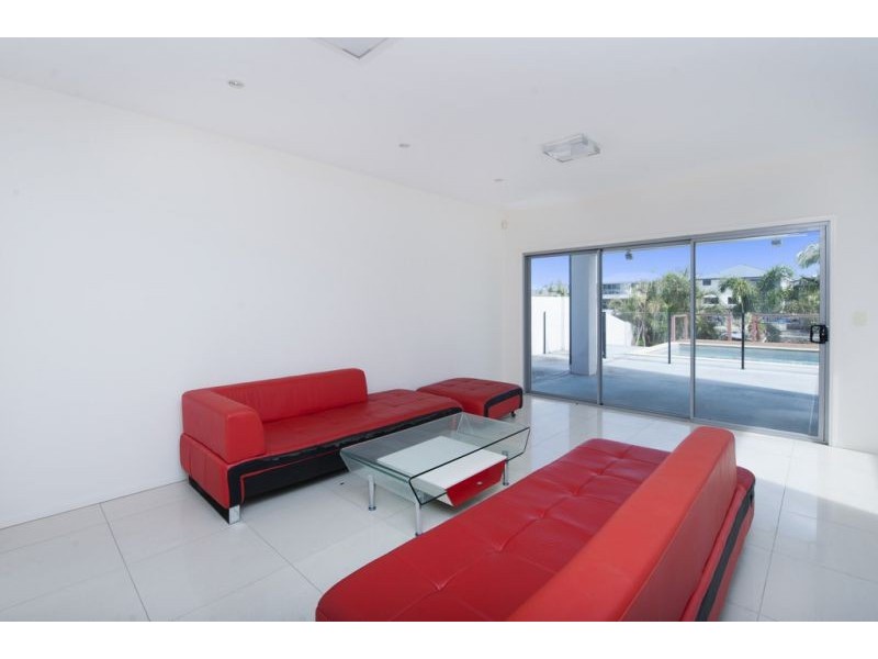 37 Coomera Ct, Helensvale QLD 4212