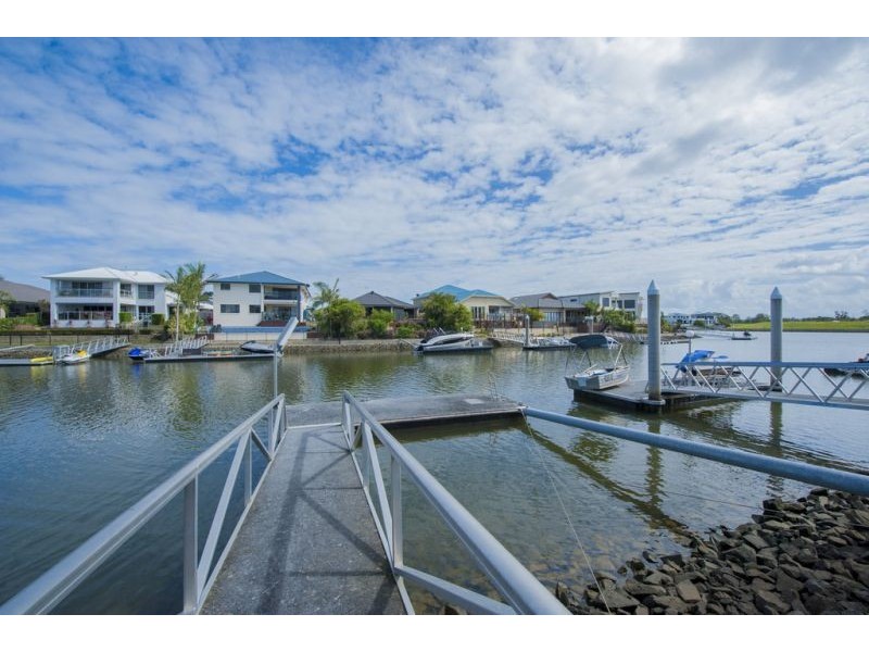 37 Coomera Ct, Helensvale QLD 4212