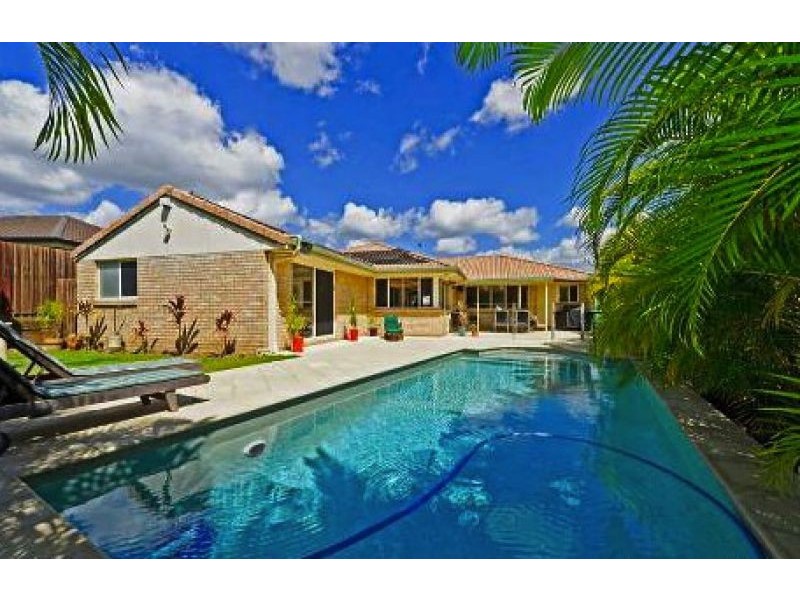 14 Taroona Circuit, Oxenford QLD 4210