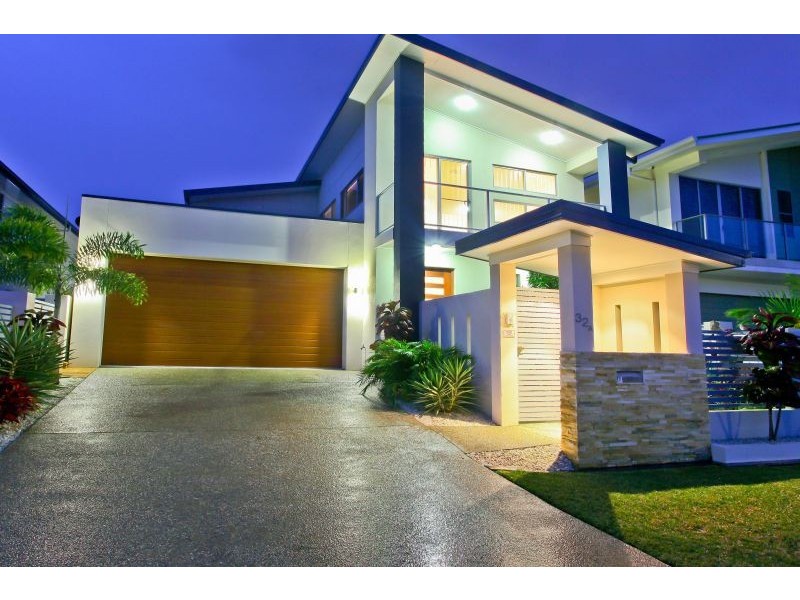 32 A Harbourvue Ct, Helensvale QLD 4212