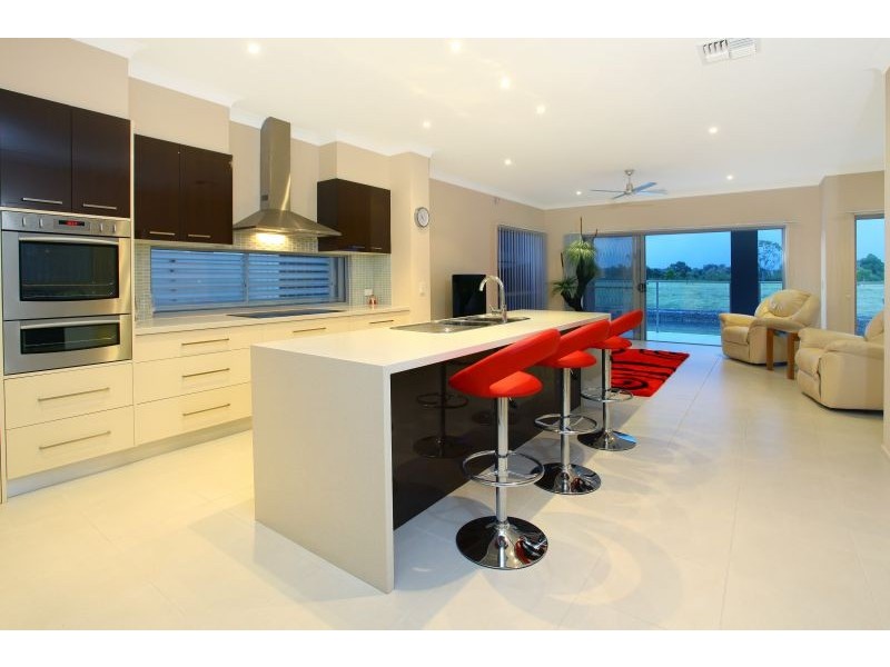 32 A Harbourvue Ct, Helensvale QLD 4212