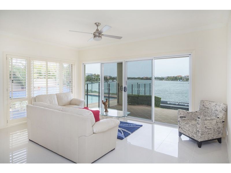 72 The Peninsula, Helensvale QLD 4212