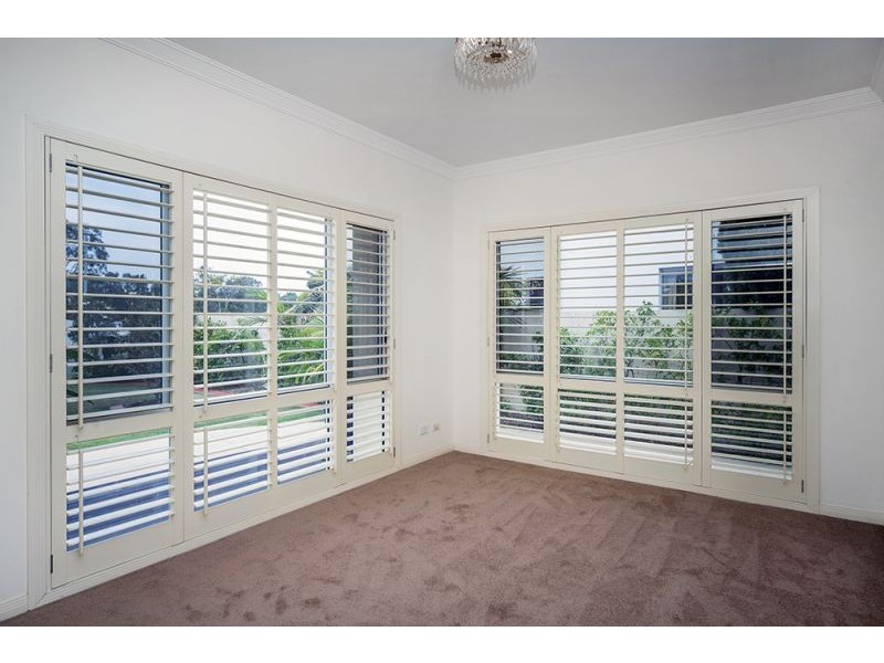 72 The Peninsula, Helensvale QLD 4212