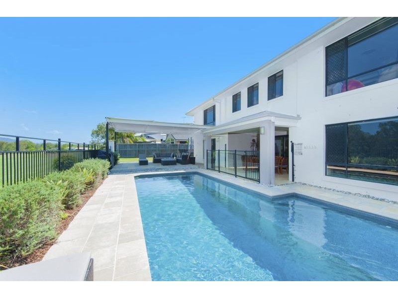 22 Riverside Tce, Windaroo QLD 4207