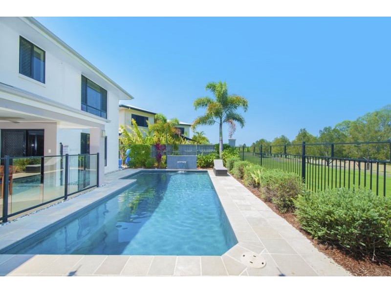 22 Riverside Tce, Windaroo QLD 4207
