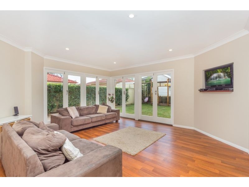 112 Haig Rd, Loganlea QLD 4131