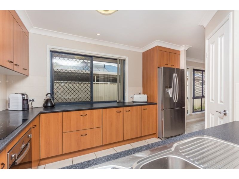 112 Haig Rd, Loganlea QLD 4131
