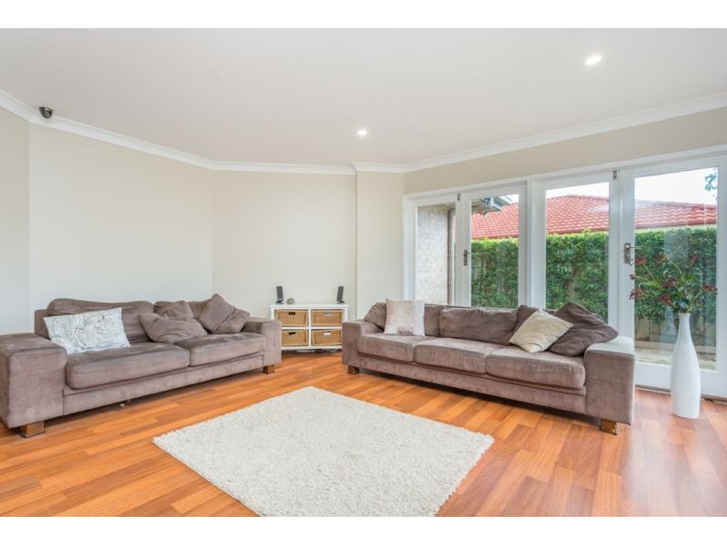 112 Haig Rd, Loganlea QLD 4131