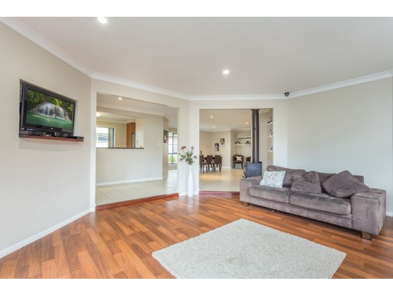 112 Haig Rd, Loganlea QLD 4131