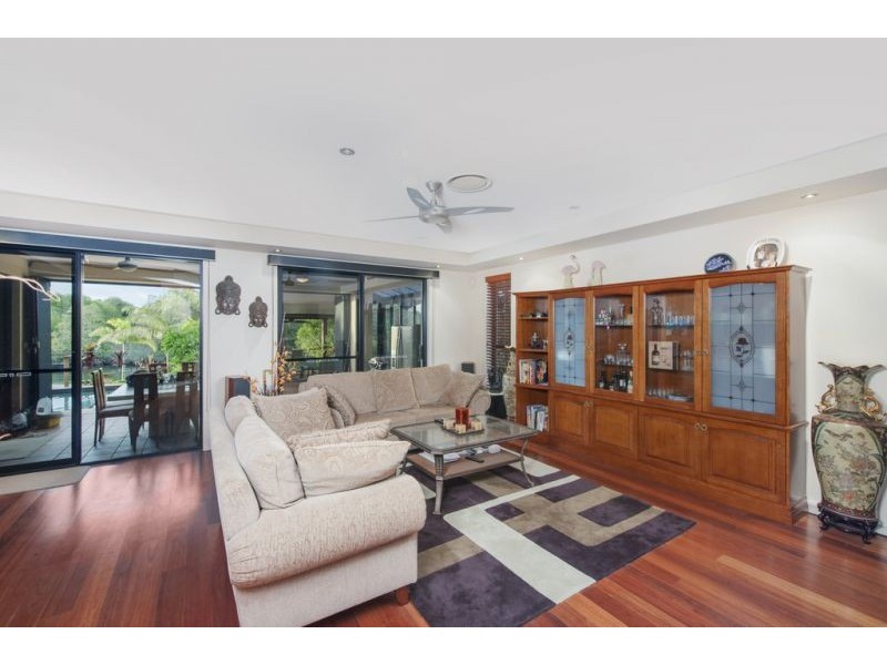 2339 Cressbrook Drive, Hope Island QLD 4212
