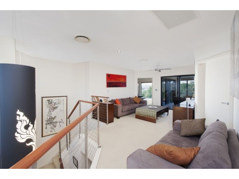 2339 Cressbrook Drive, Hope Island QLD 4212