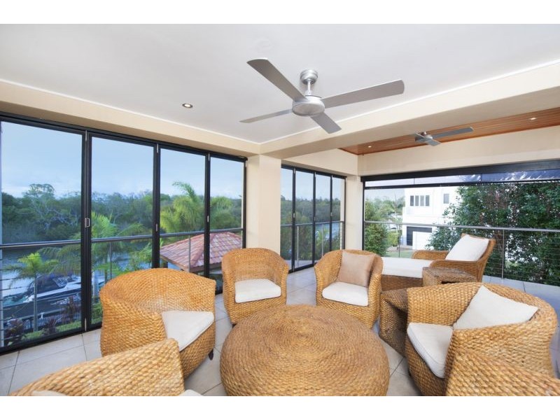 2339 Cressbrook Drive, Hope Island QLD 4212