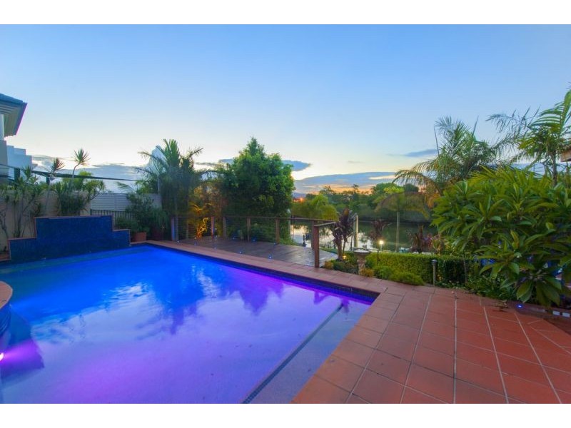 2339 Cressbrook Drive, Hope Island QLD 4212