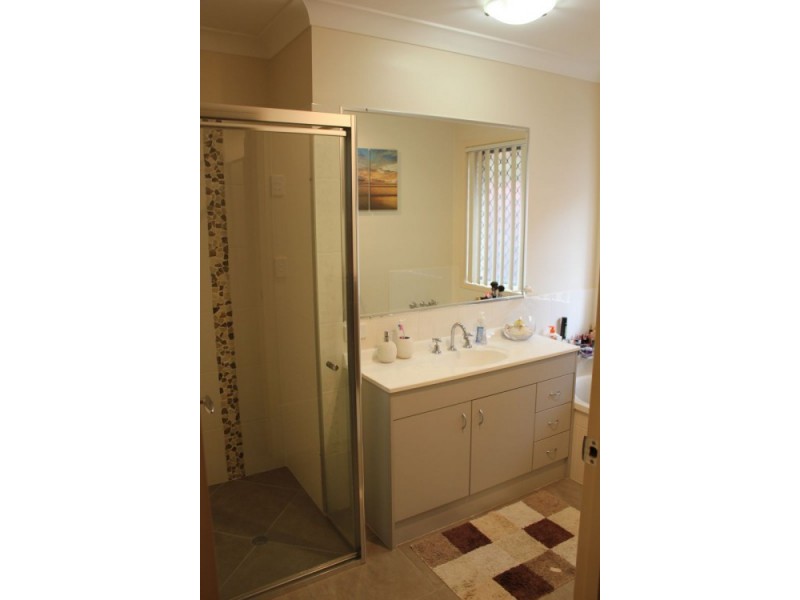 3 Caitlin Court, Rothwell QLD 4022