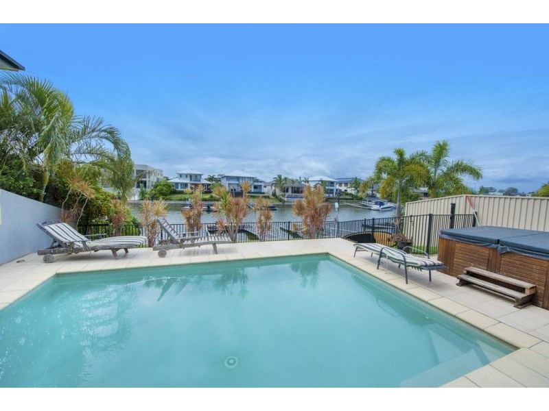 51 Coomera Ct, Helensvale QLD 4212