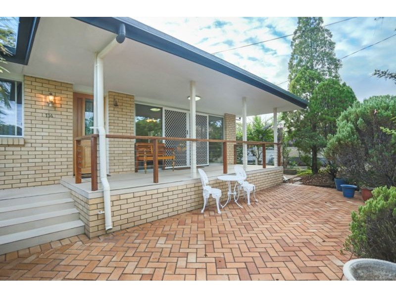 114 Burbong Street, Chapel Hill QLD 4069