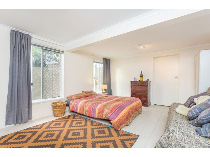 114 Burbong Street, Chapel Hill QLD 4069