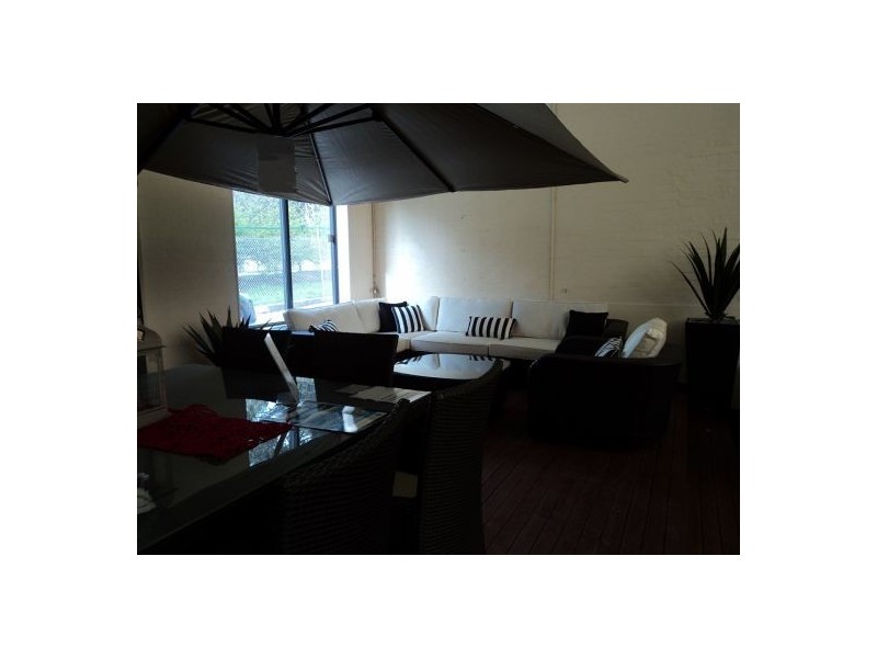 MS 3200, Heidelberg VIC 3084