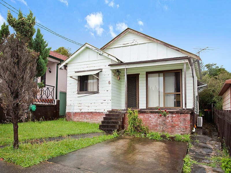 5 Griffin Av, Bexley NSW 2207