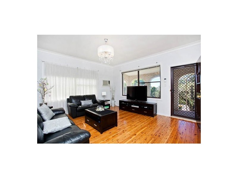 1/20 Connemarra st, Bexley NSW 2207