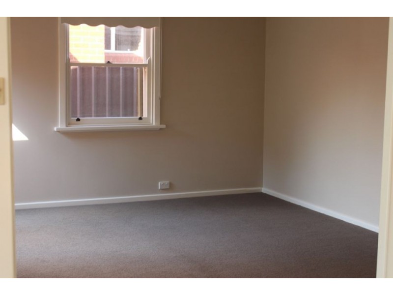 28 Moore Street, Colac VIC 3250