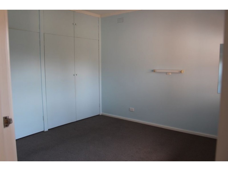 28 Moore Street, Colac VIC 3250