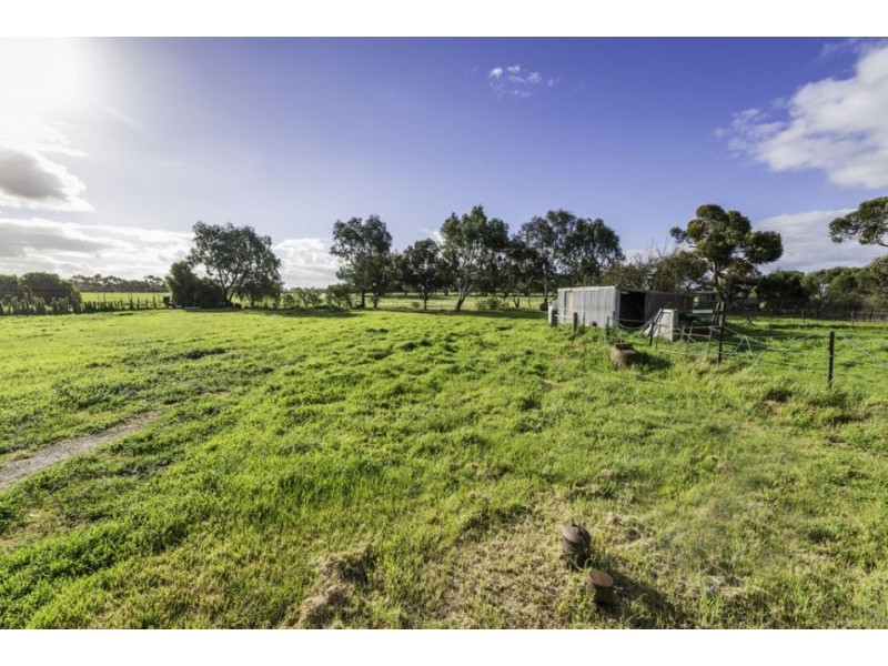 15 New Station Street, Cressy VIC 3322