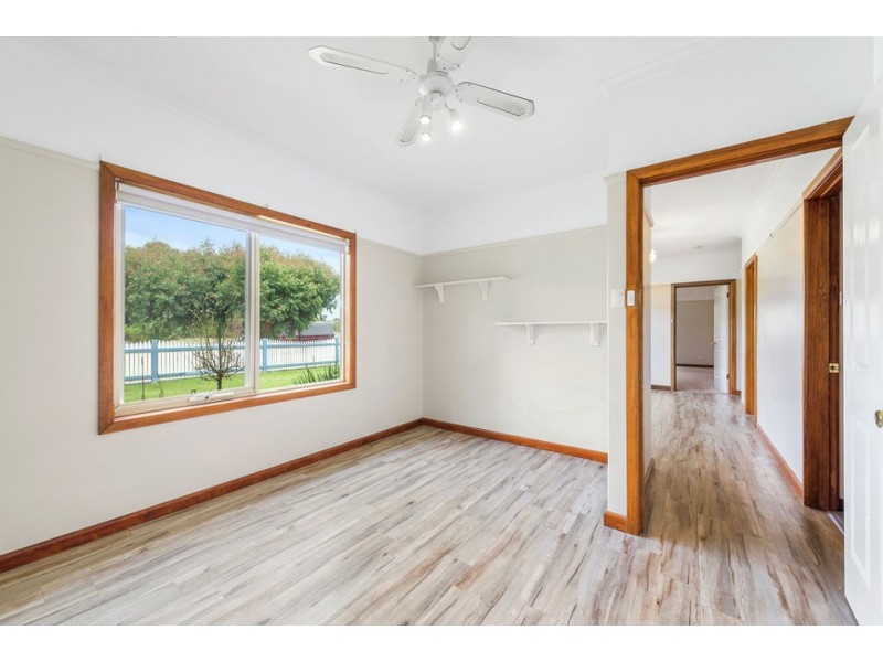 4 Princetown Rd, Simpson VIC 3266
