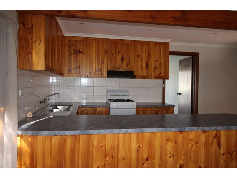 11 Elsinore Street, Colac VIC 3250