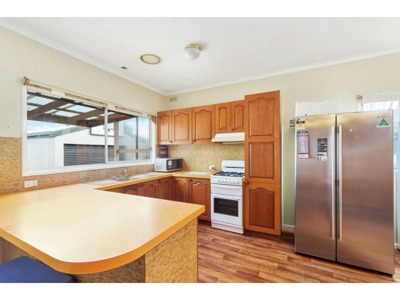 79 Campbell St, Colac VIC 3250