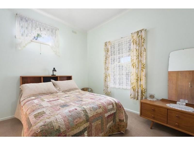 37 Sinclair Street, Colac VIC 3250