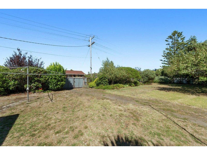 37 Sinclair Street, Colac VIC 3250